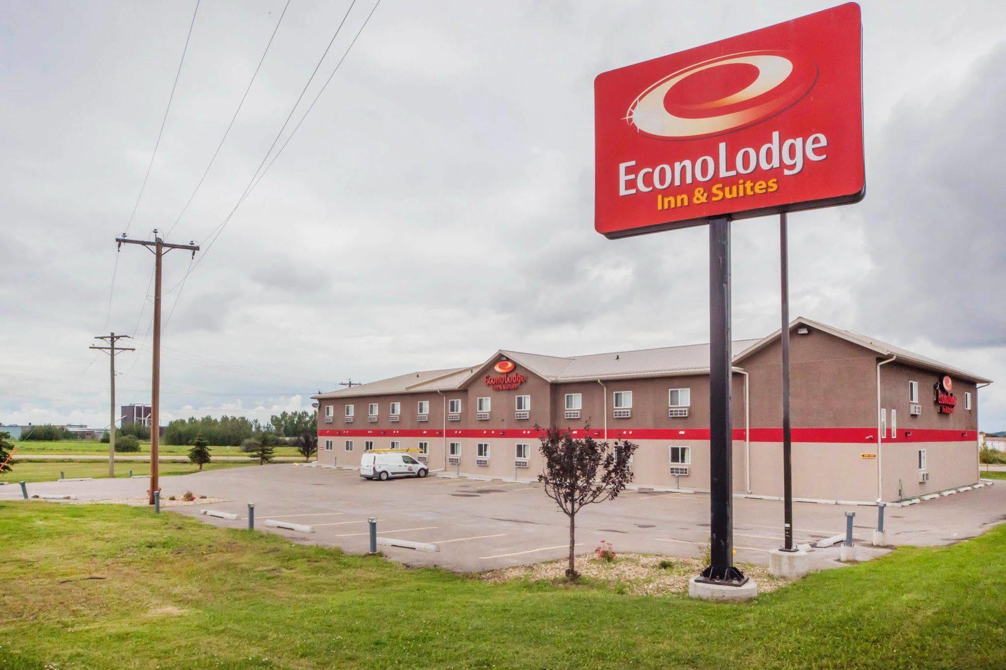 Econo Lodge Inn & Suites Innisfail Exterior photo